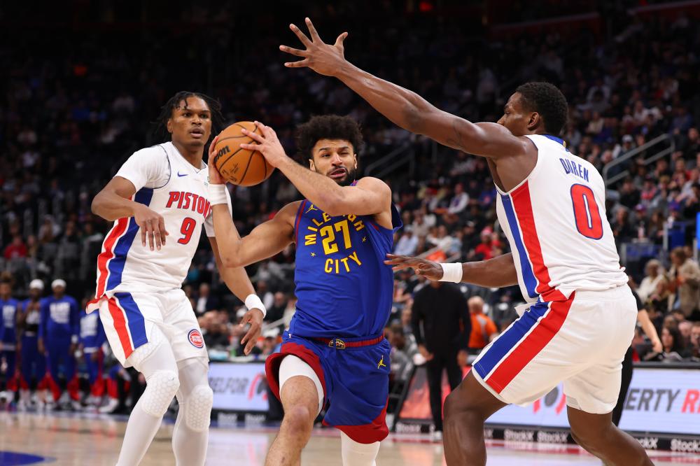 与队友们显 与队友们显